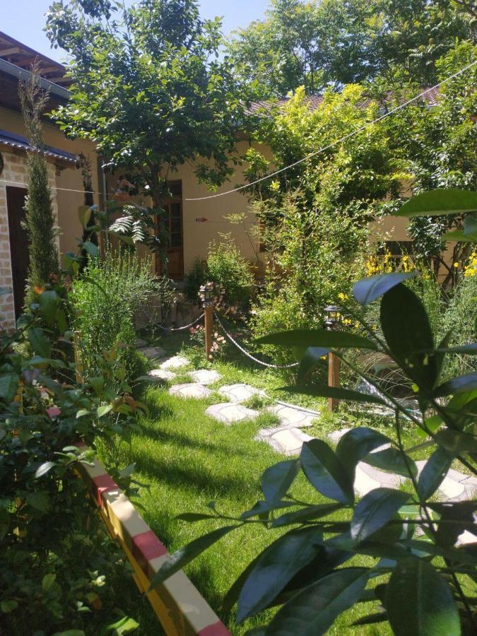 Sim Sim Hostel & Guest House Near The Church Samarcande Extérieur photo