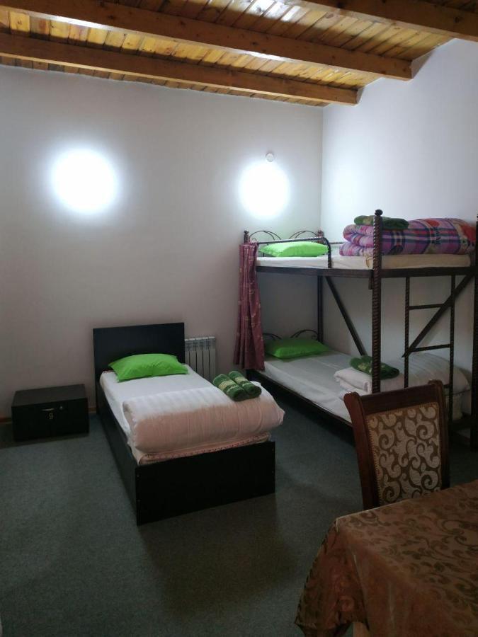 Sim Sim Hostel & Guest House Near The Church Samarcande Extérieur photo