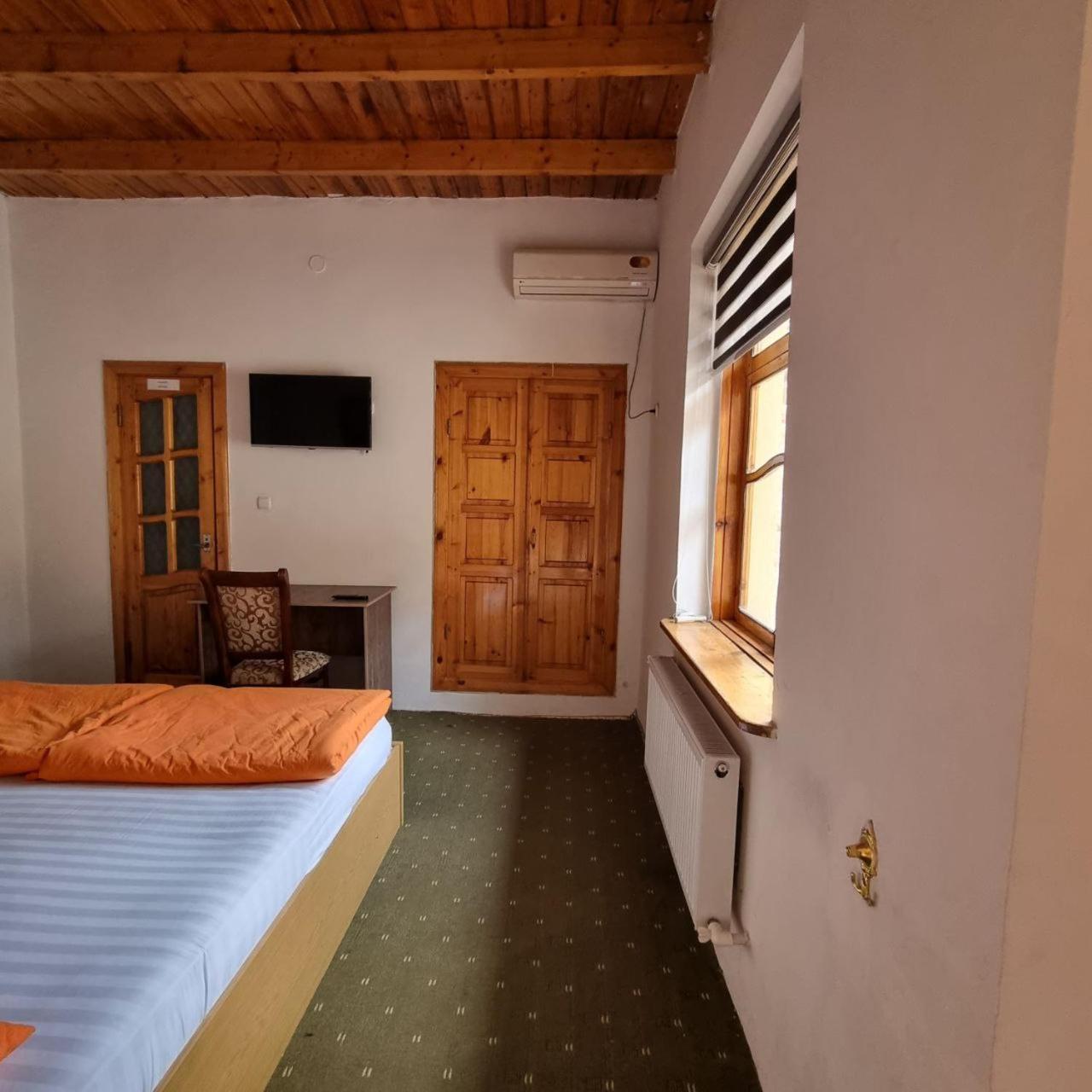 Sim Sim Hostel & Guest House Near The Church Samarcande Extérieur photo