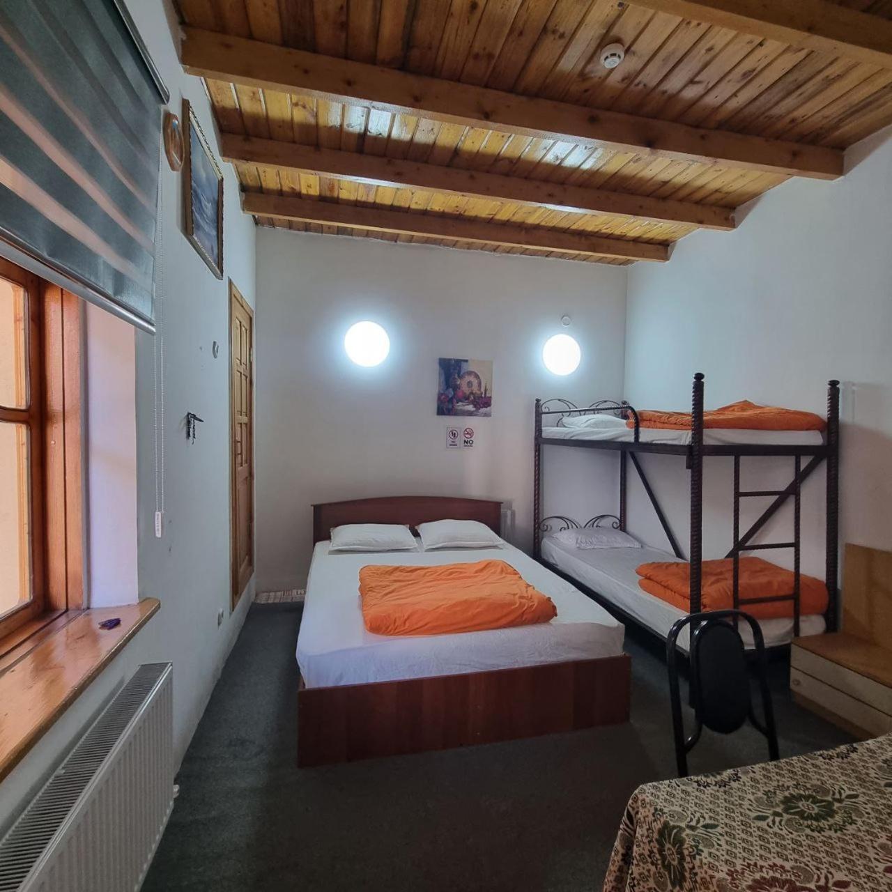 Sim Sim Hostel & Guest House Near The Church Samarcande Extérieur photo